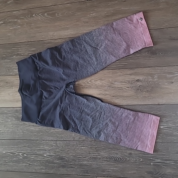Excellent condition Brooks running capris. - Picture 1 of 7